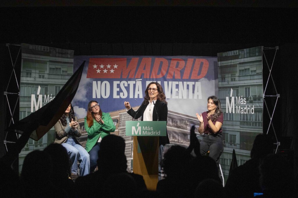 La ministra de Sanidad y portavoz de Más Madrid, Mónica García, la portavoz de Más Madrid en la Asamblea, Manuela Bergerot, y las concejalas de Más Madrid en Torrejón y Velilla Ruth Grass y Silvia Castillo.