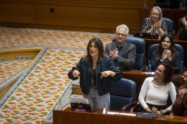 La portavoz de Más Madrid en la Asamblea, Manuela Bergerot, durante el pleno de la Asamblea.