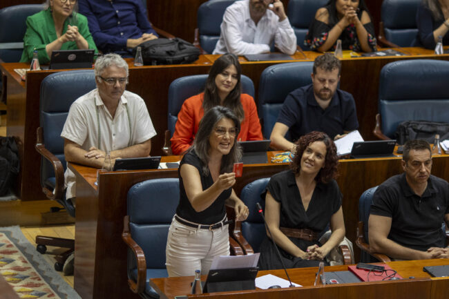La portavoz de Más Madrid en la Asamblea, Manuela Bergerot, durante la sesión de control.